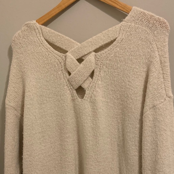 Oversized Sweater - Picture 2 of 2